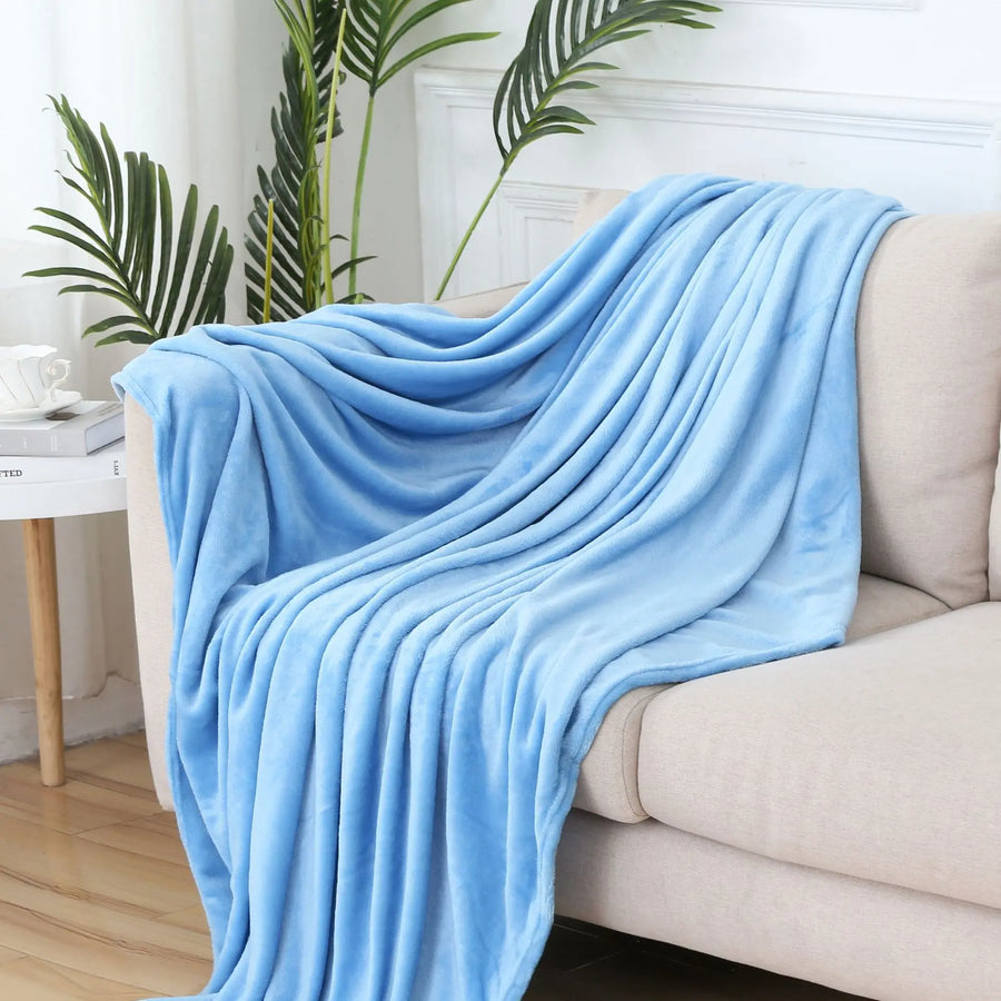 Plaid peluche bleu ciel
