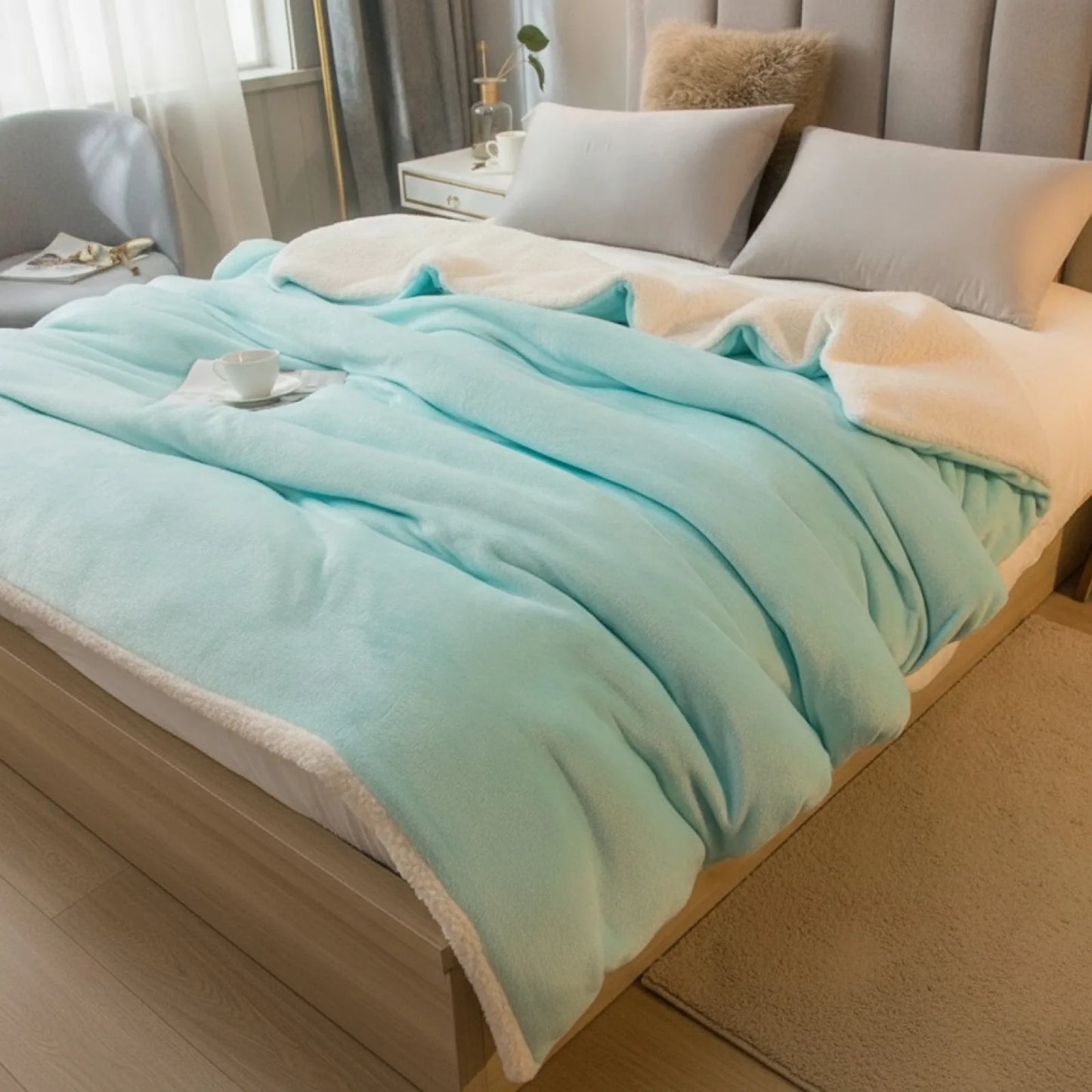 Couverture Laine Double Face Bleu Lac