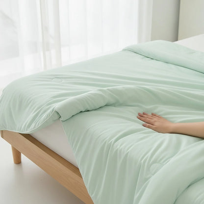 Couette d'été rafraîchissante en soie glacée verte