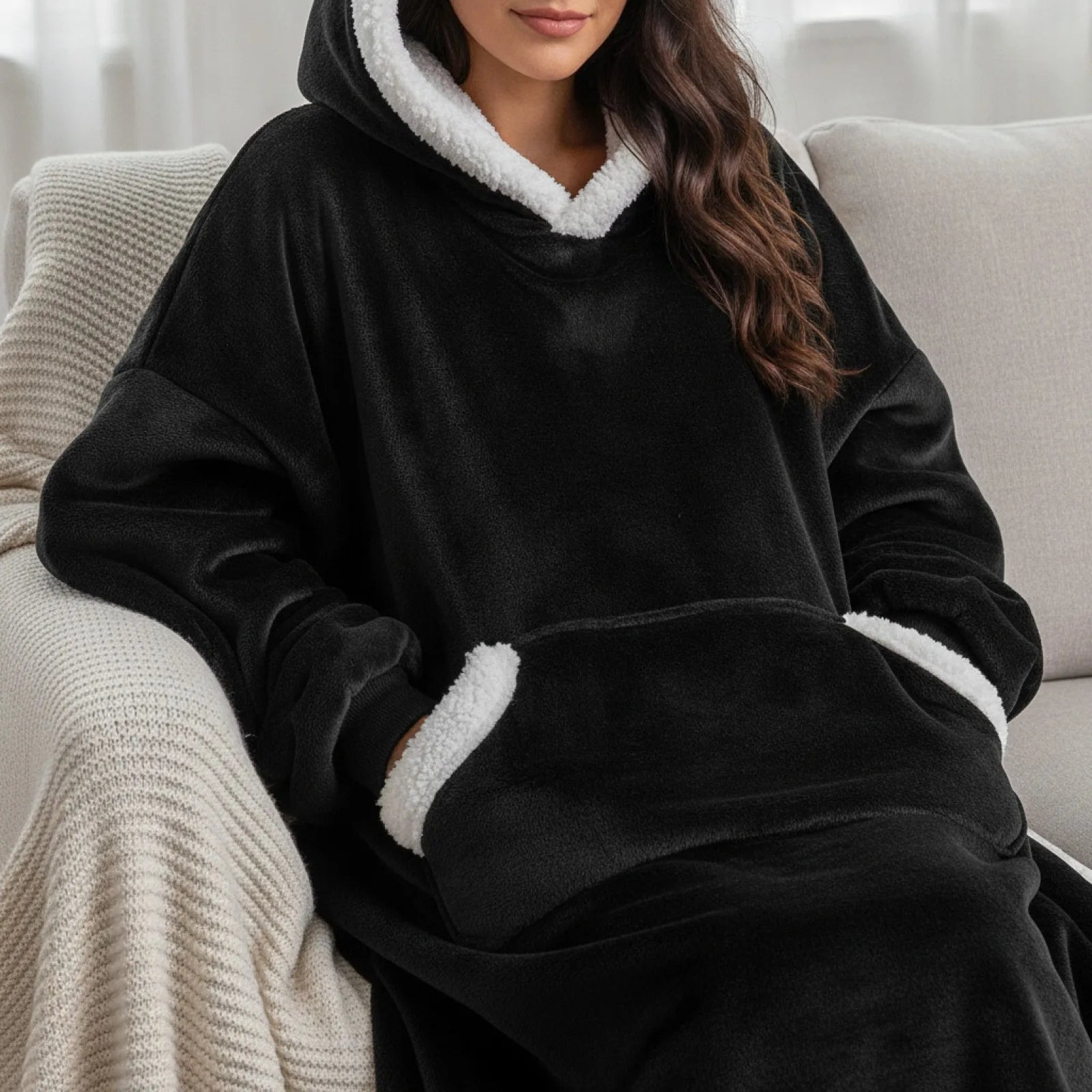 Couverture Pyjama Géante à Capuche et Manches