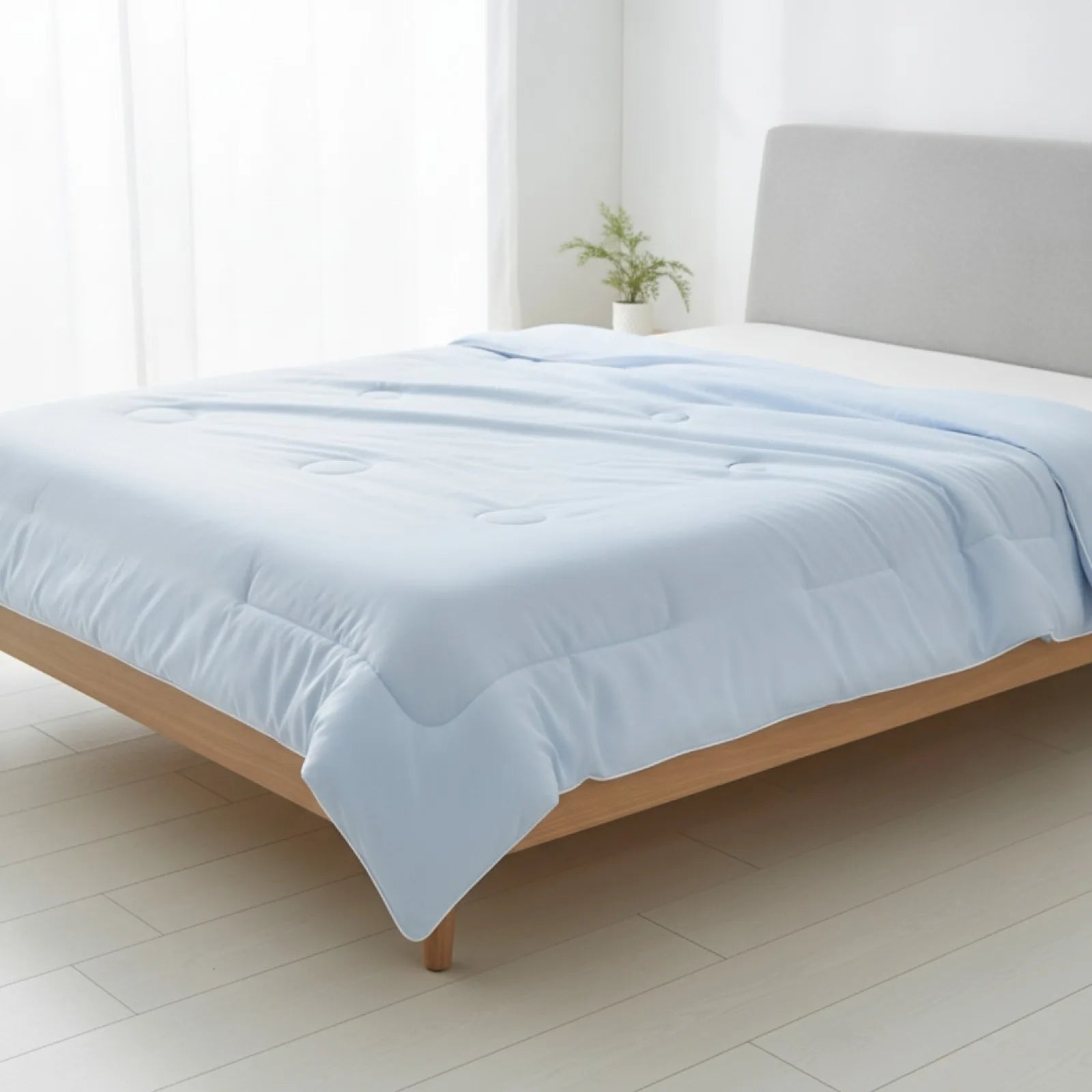 Couette d'été bleu ciel en soie glacée