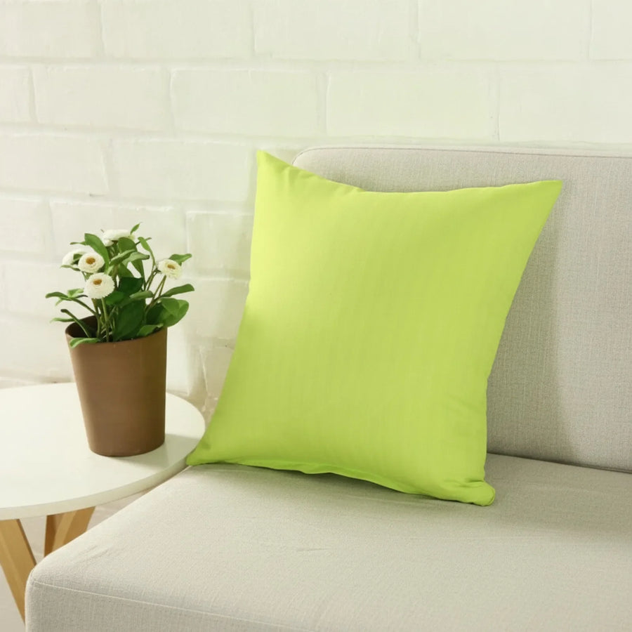 Housse de coussin unie vert herbe